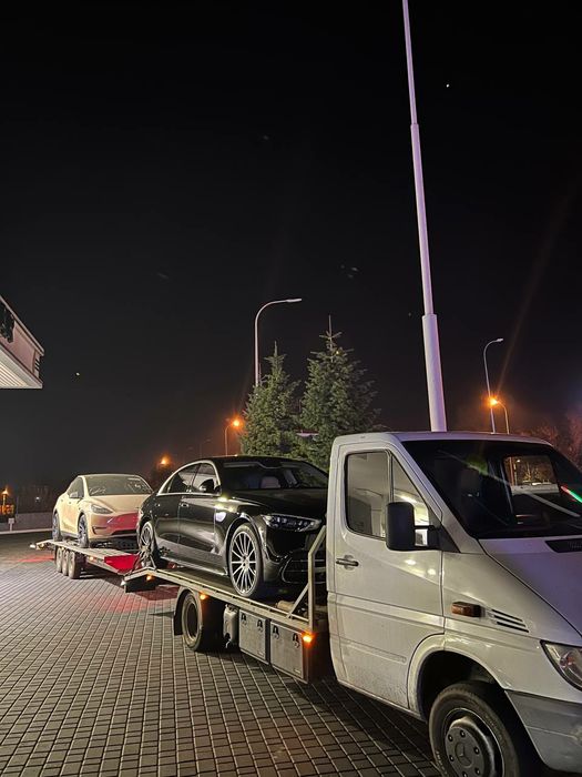 ЭВАКУАТОР АВТОВОЗ  в Европу з Европы евакуатор Европа