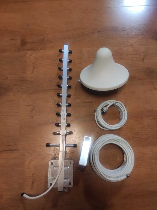 Зовнішня і внутріня антена для підсилювання сигналу GSM DCS WCDMA