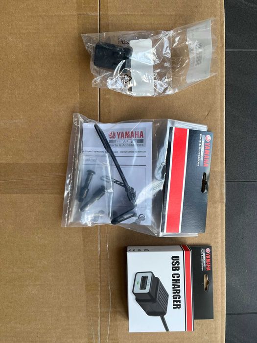 USB Charger ,ładowarka USB Yamaha MT09