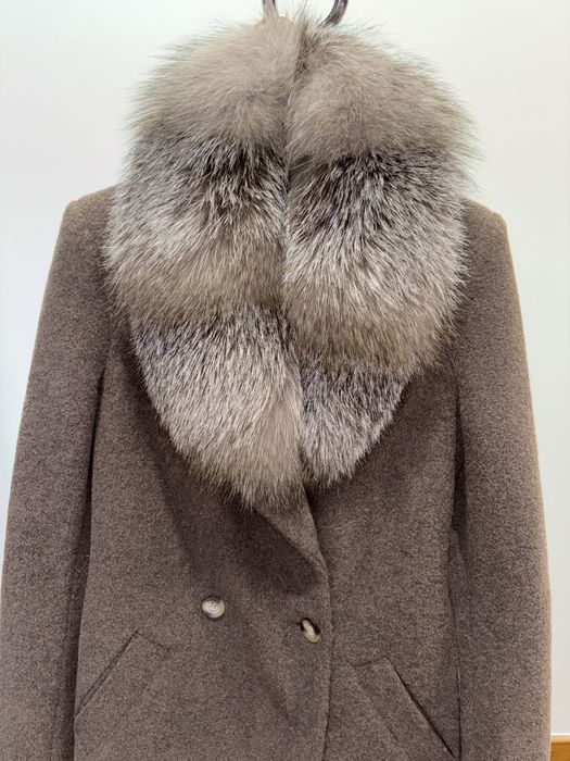 Plaszcz welniany z futrem naturalnym ( nowy ) roz.S