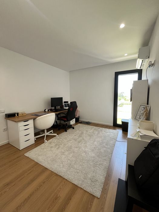Apartamento T2 semi-novo em Barcelos