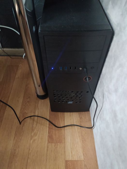 Комп в сборе райзен 5 5600g+3060 12gb(3кулера),16озу