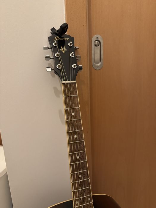 Ibanez guitarra acustica