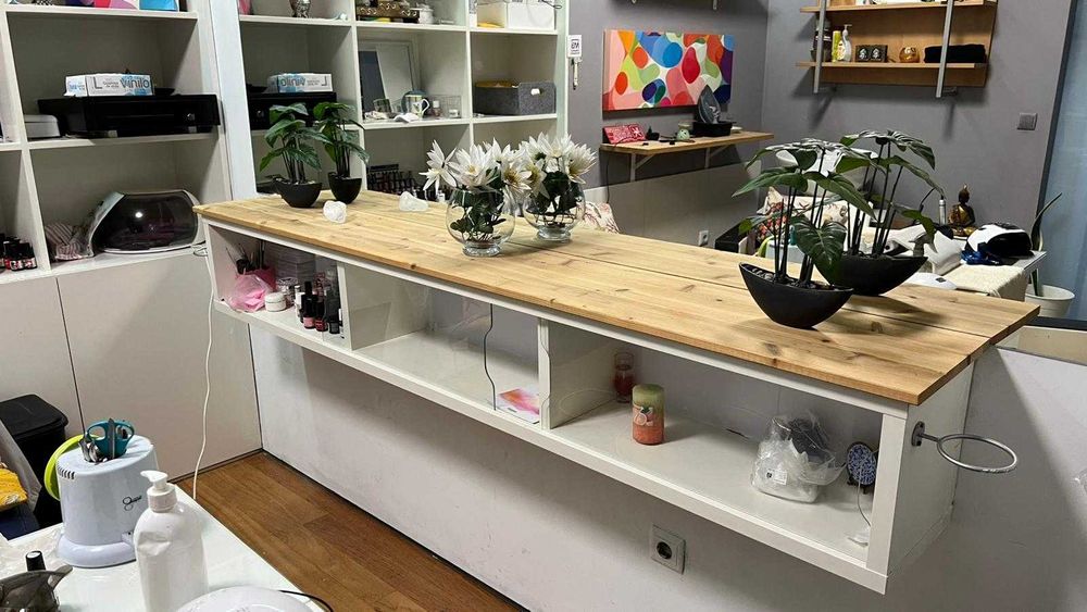 Mobiliário de cabeleireiro e estética em EXCELENTE ESTADO