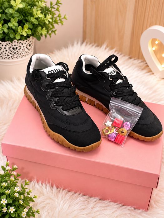 Tenis de senhora