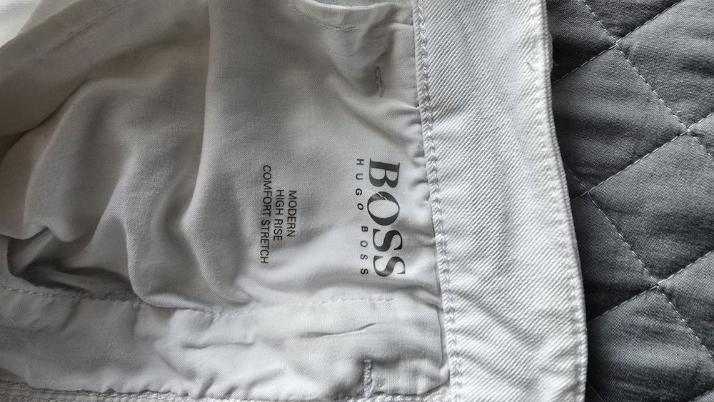 Жіночі джинсові білі шорти Boss