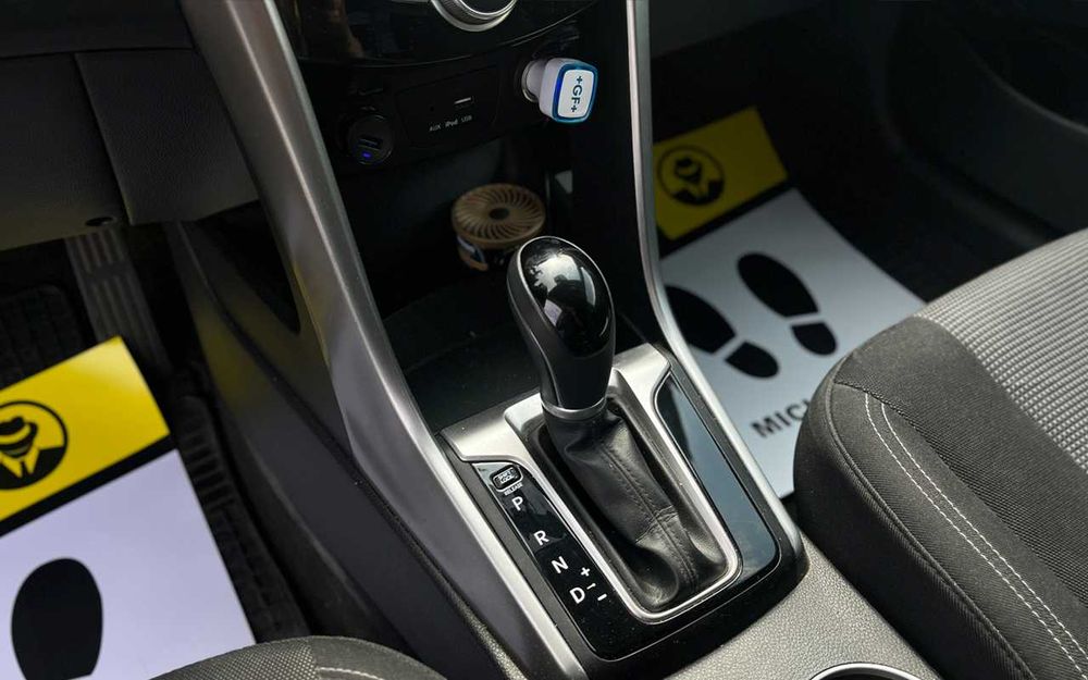 Hyundai Elantra 2016