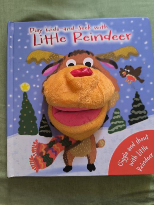 Дитяча інтерактивна книга з іграшкою-рукавичкою Little Reindeer