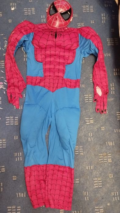 Костюм спайдермена