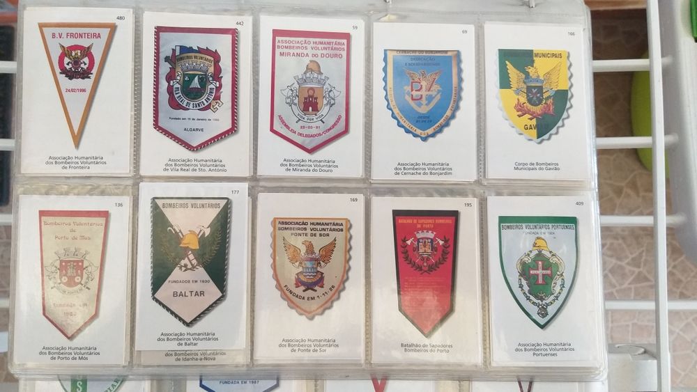 Vendo 280 calendários de corporações de bombeiros