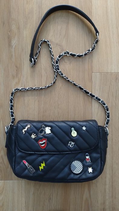 Mała torebka David Jones