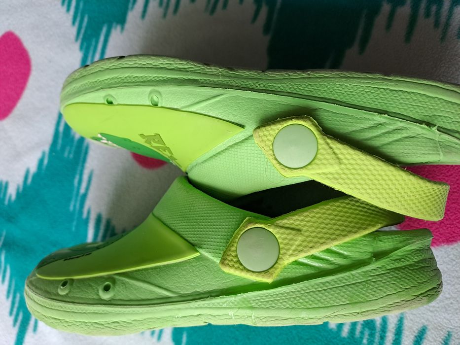 Крокси Disney Pixar ( оригінал)