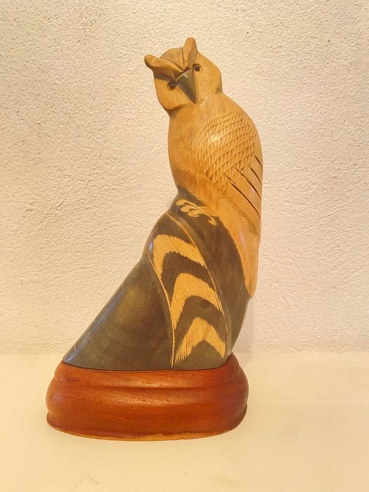 Figura mocho em madeira64861768961666121