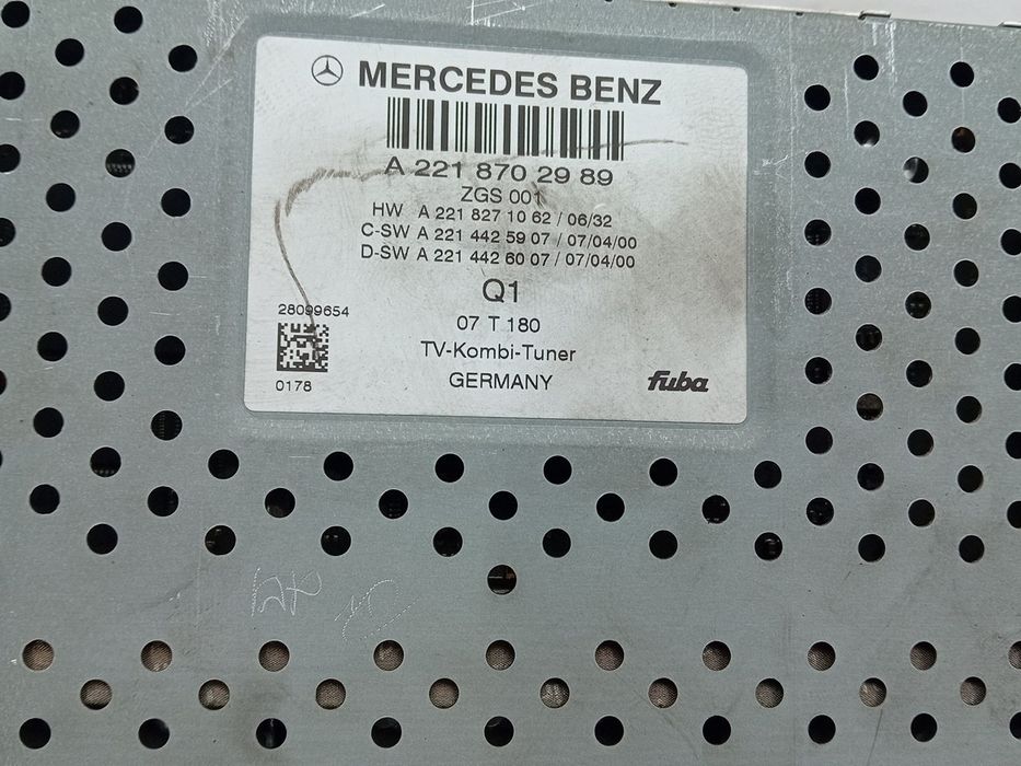 Rádio / auto-rádio MERCEDES-BENZ Classe S (W221)