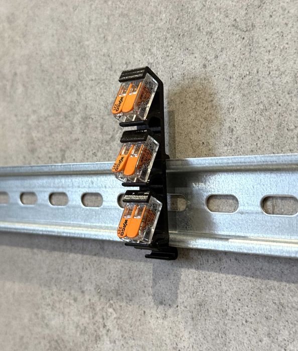 WAGO 221-412 adapter montażowy na szynę DIN 35 mm, 3 złączki