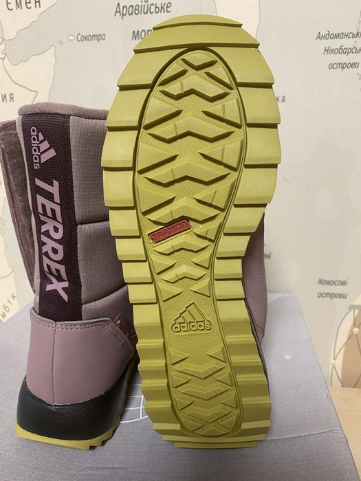 Зимові снігоходи (сапожки) Adiddas terrex cholean boot
