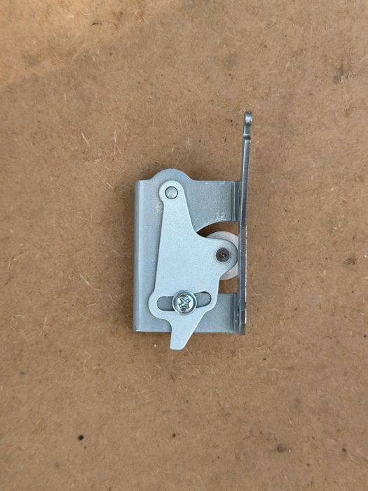 Rolka prowadząca z mocowaniem - Brother FS100WT