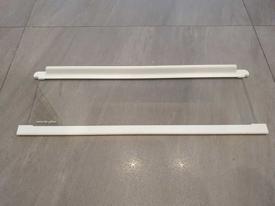1/2 Półka szklana kompletna do lodówki Electrolux ERN29750