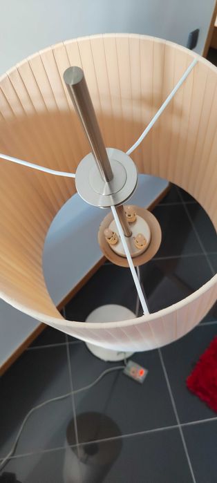 Candeeiro de Pé Metalizado