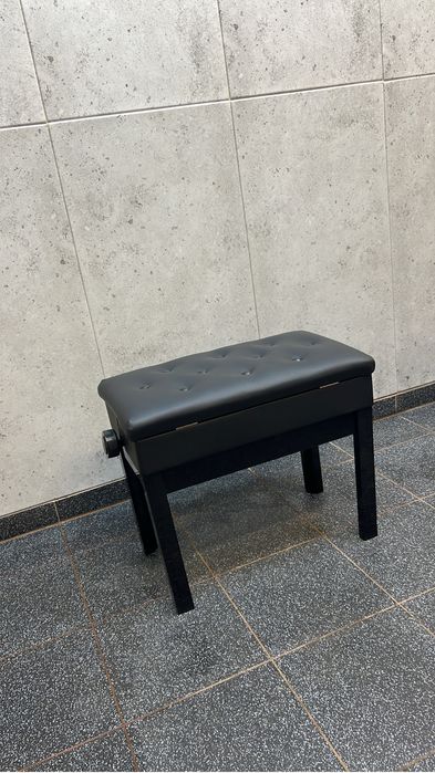 Stołek do fortepianu