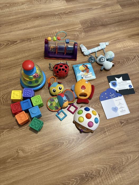 Zestaw pierwszych zabawek