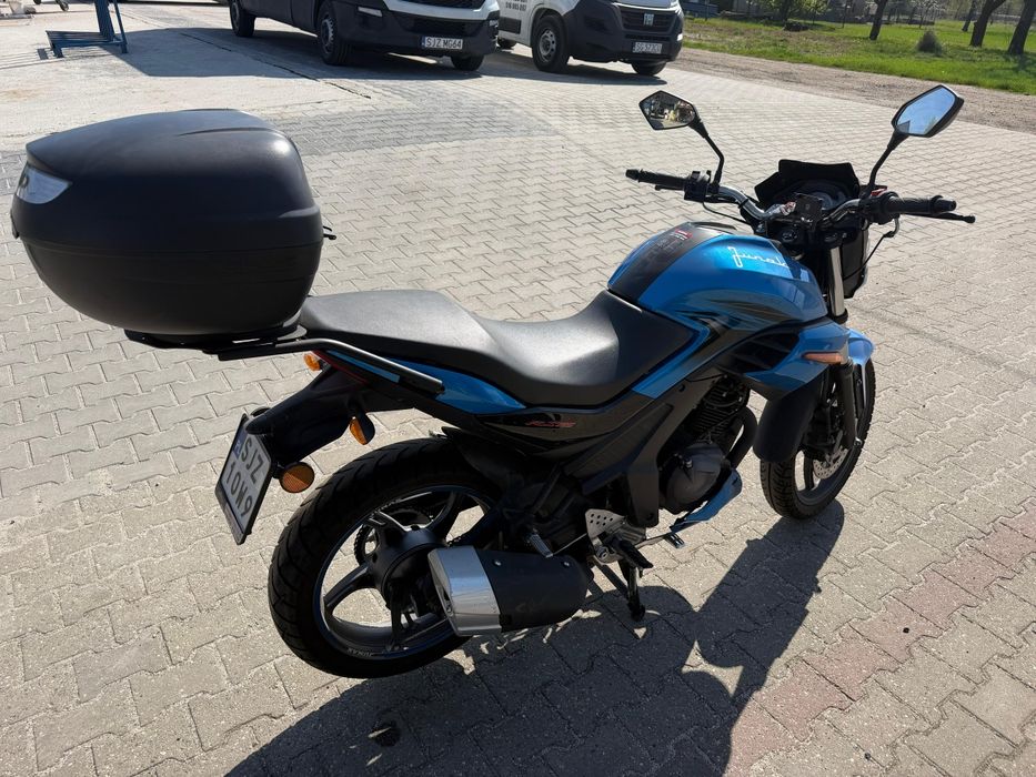 Junak JS125-32 super stan