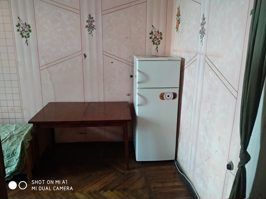 Продам! Комнату! 29 м2  ул.Гарета Джонса ( Спартака) 10 м.Защитников У