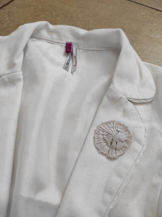 Elegancka marynarka biała dla dziewczynki 110 na 5 lat orchiestra, ma