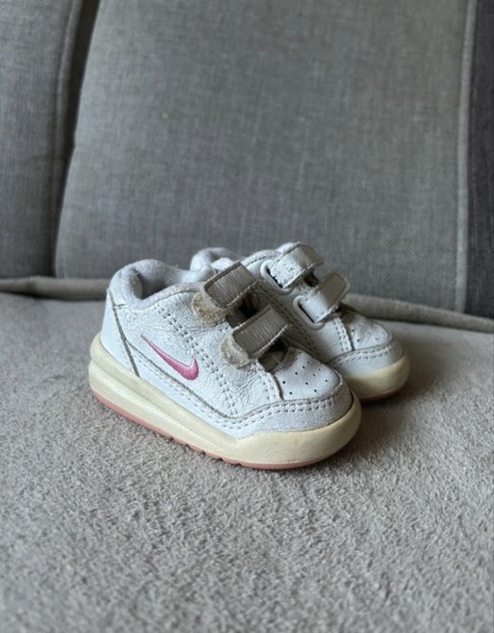 Buty buciki sportowe nike 17