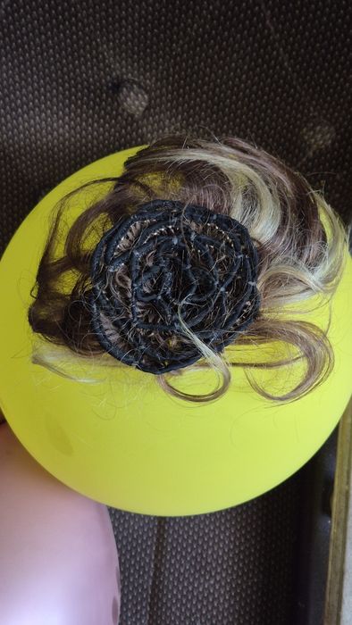 Przypinka do włosów