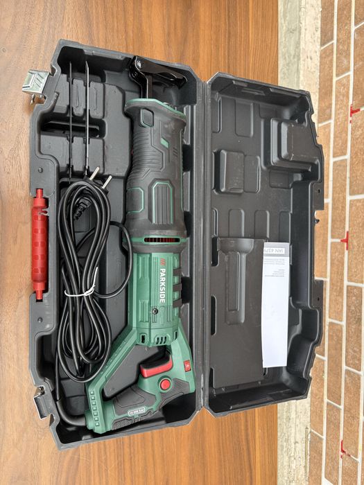 Шабельна пила Parkside PFS 850 A1