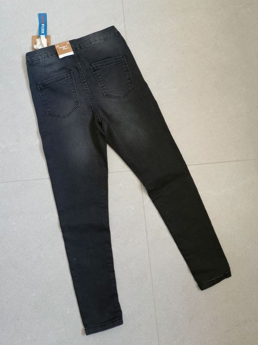 Spodnie jeansowe rozm 146