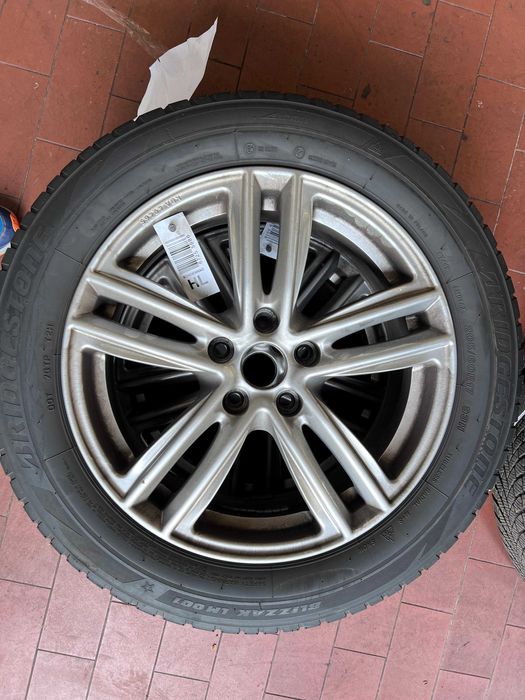 4 pneus de inverno Bridgestone 205/60R17