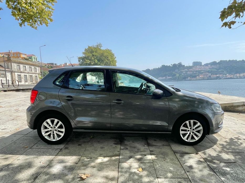 Volkswagen Polo  1.0 Comfortline 2017