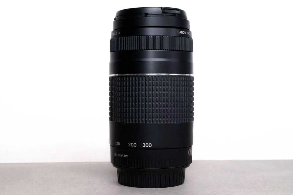 Об’єктив Canon EF 75-300mm f/4-5.6 III