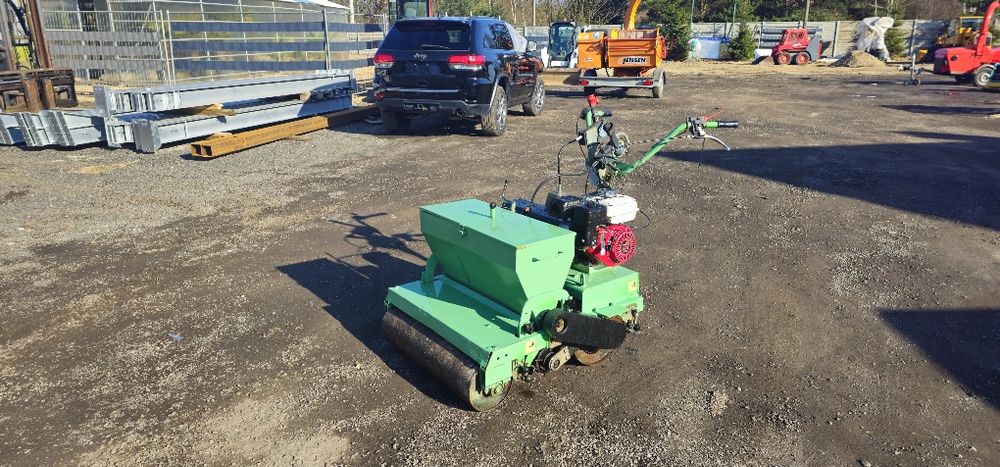 Siewnik do trawy Lipco BOBY 730 HONDA spalinowy