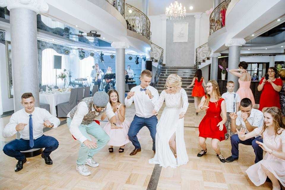 organizacja imprez, szczudlarze, animatorzy, zamek dmuchany, cyrk