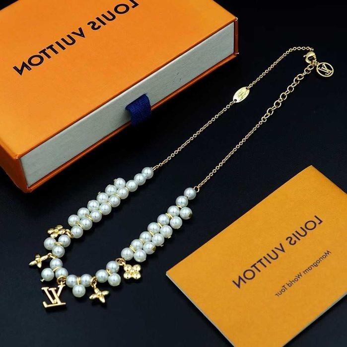 Naszyjnik Louis Vuitton Pearl River – lśniące perły, modny design