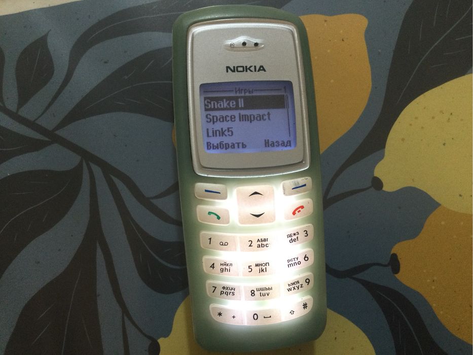 Нокия 2100 продам