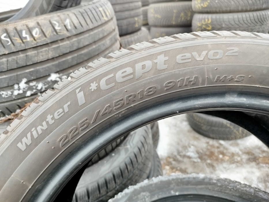 Opona używana 225/45R18 Hankook Winter i cept evo2 1szt.
