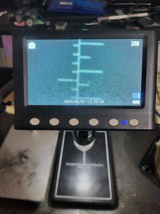 Electronic Microscope447368260150906881