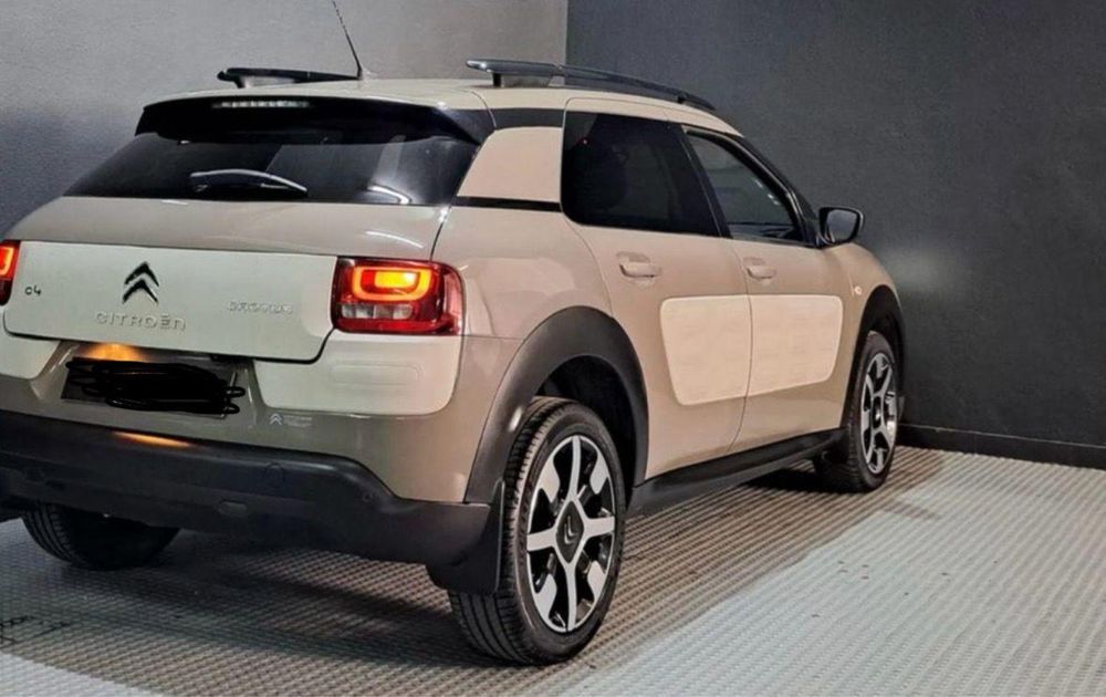 Citroën C4 Cactus 1.2 PureTech Shine | Automático | 2014 — photo 2