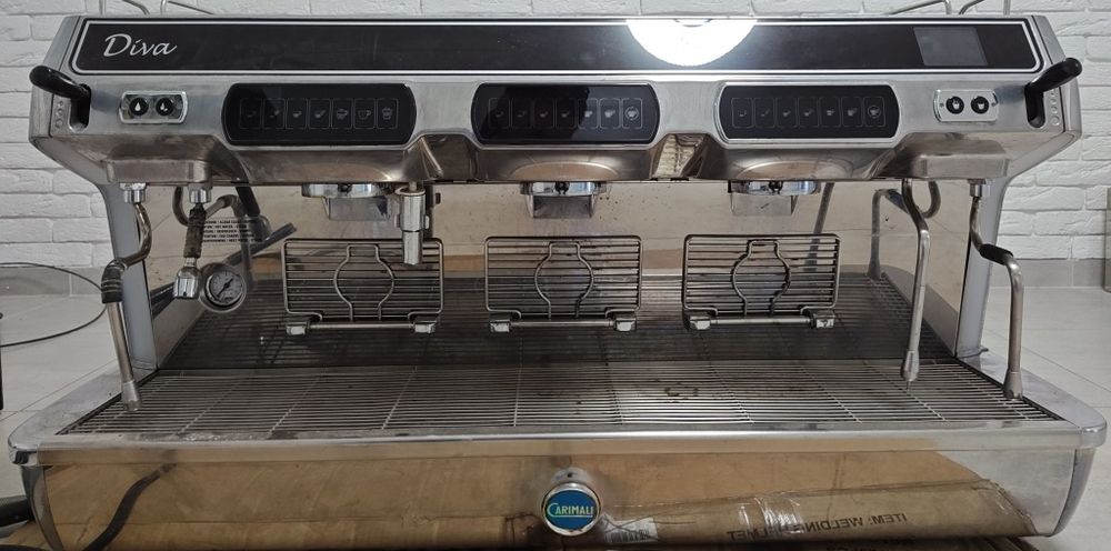 Carimali Diva Pro — професійна італійська кавомашина