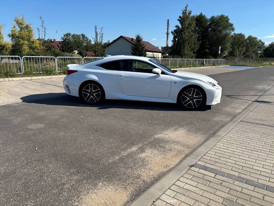 Lexus RC200T   F Type