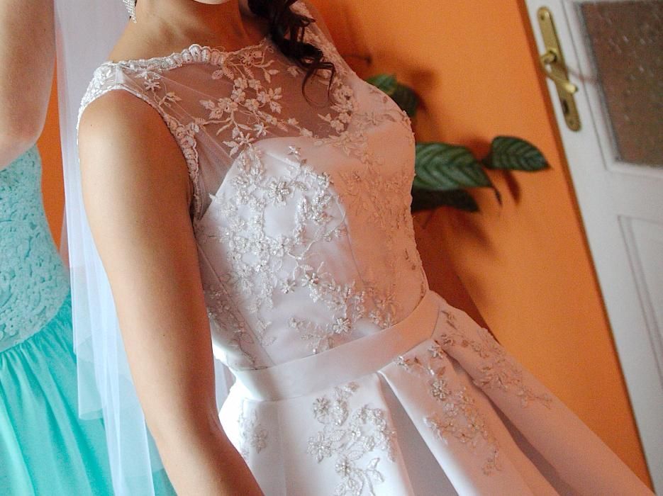 Suknia ślubna rozmiar s biała