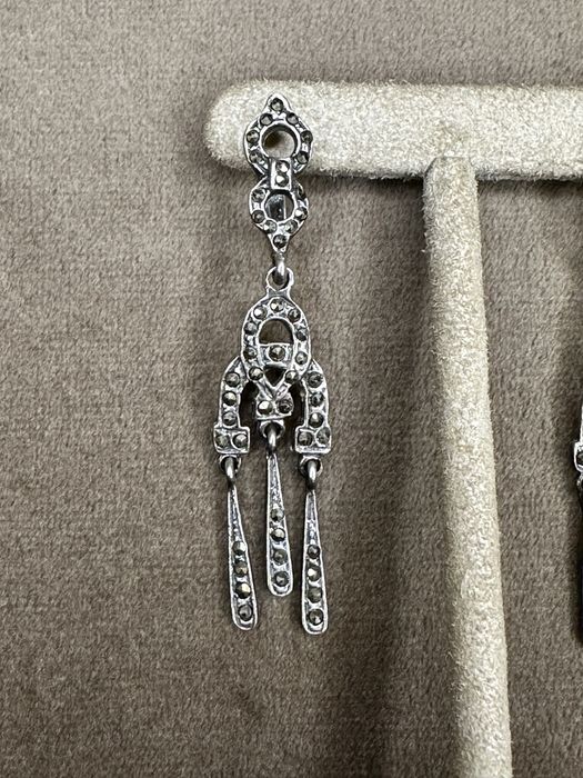 Brincos em prata e marcacites