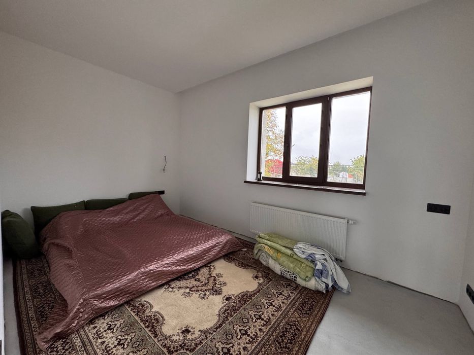 Продам современный  дом 215 м², Павленки, Ньютона, 8,5 соток( код 5704)