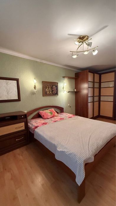 Продам квартиру на пр. Поля (Кірова) 3х кімнатна, ваучер