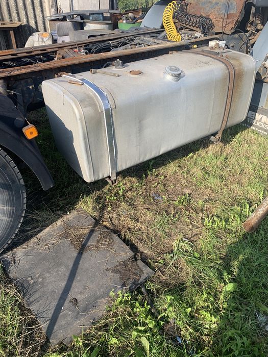 Бак паливний алюмінієвий