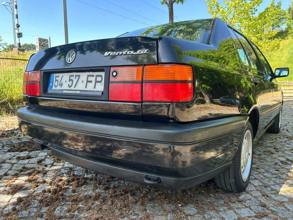 Volkswagen Vento 1.6i GL * 70 mil kms
